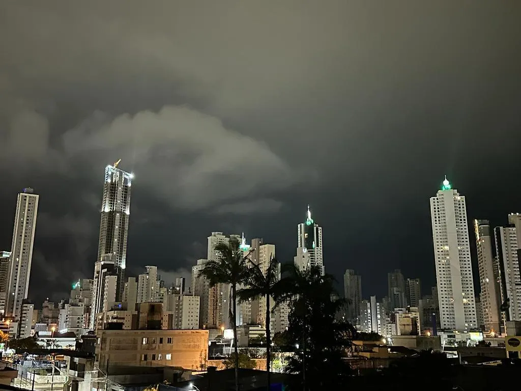 Excelente Apartamento Balneário Camboriú Brasil